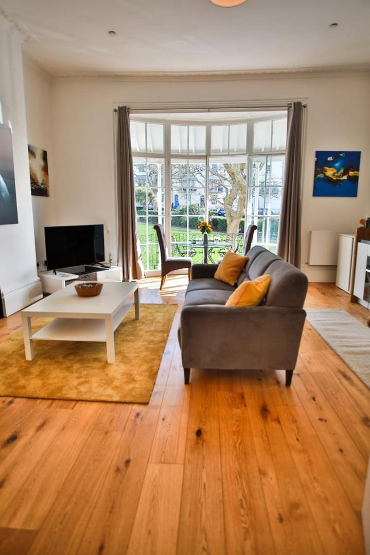 40B Wellington Suites Hastings Dış mekan fotoğraf